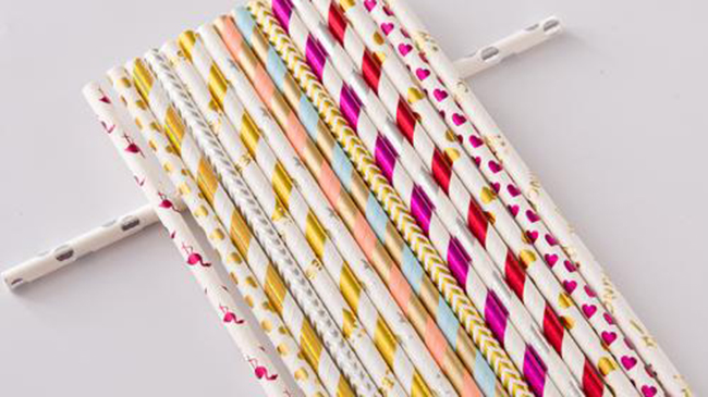 塑料吸管和紙吸管，哪種更好呢？
