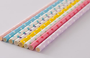 星巴克換用紙吸管，這背后的意義？